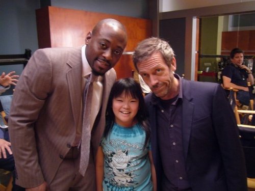  Hugh laurie and Omar Epps- set house
