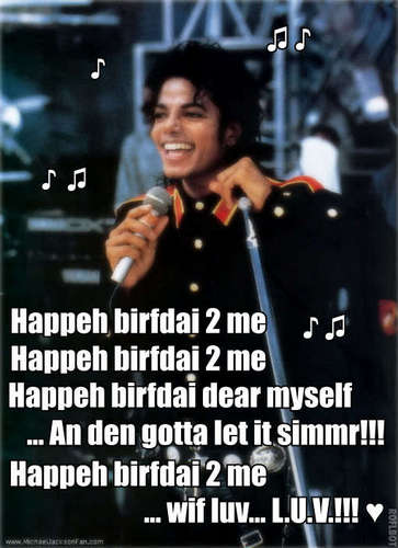  Michael Jackson macro - MJ sings birthday song!