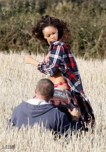  Rihanna - On The Set & Behind The Scenes - 'We Found Love'