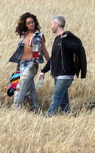  Рианна shooting her "We Found Love" video in County Down, Northern Ireland
