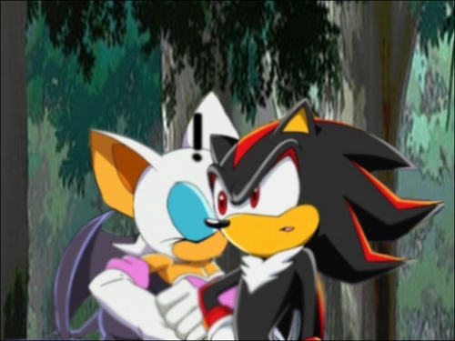  Shadow and Rouge KISS on cheek