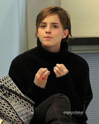  Emma Watson is back in London [October 3]