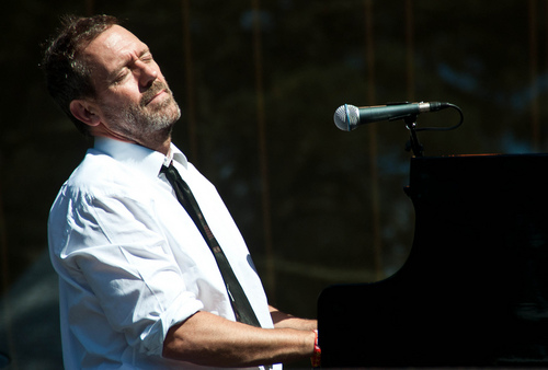  Hugh Laurie-Hardly Strictly Bluegrass Festival-01.10.2011
