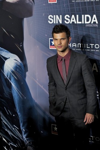 Taylor Lautner Attends 'Abduction' Premiere in Madrid
