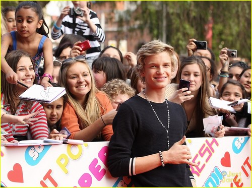 Cody Simpson: Aussie KCA Winner!