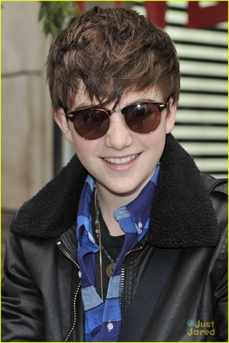  Greyson Chance Loves Lacoste