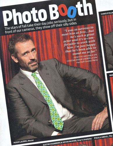  HUGH LAURIE- IN THE TVGUIDE PHOTOBOOTH