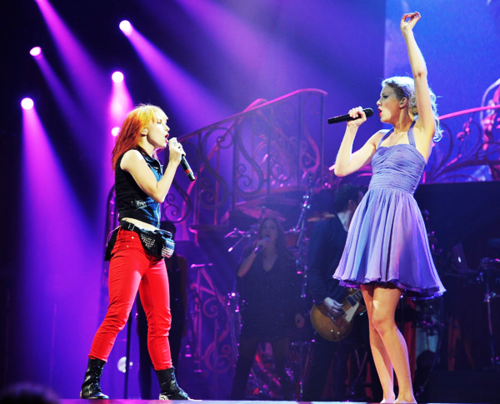 Hayley And Taylor Swift
