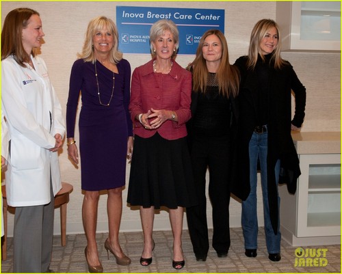  Jennifer Aniston: Inova Alexandria Hospital Visit With Jill Biden