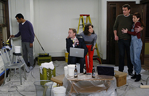  Kal Penn in a Promotional picha for 7x06 "Mystery VS History" ~ 'How I Met Your Mother'