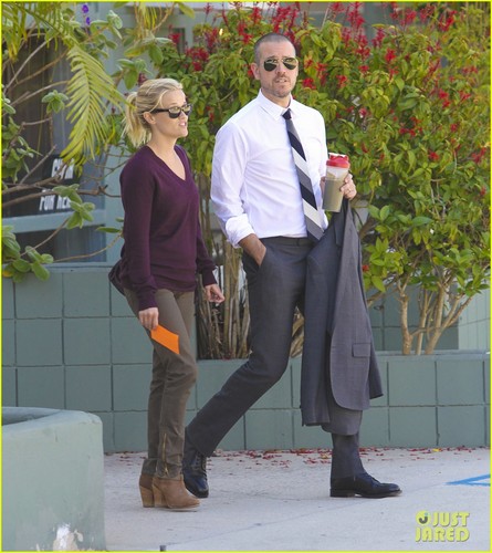  Reese Witherspoon & Jim Toth: किस Kiss!