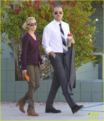  Reese Witherspoon & Jim Toth: Kiss Kiss!