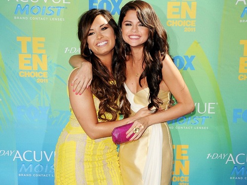  Selena&Demi achtergrond ❤