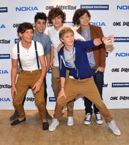  1D = Heartthrobs (Enternal Amore 4 1D & Always Will) Nokia Event! Amore 1D Soo Much! 100% Real ♥