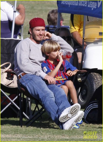 David Beckham Watches His Mini Soccer Stars!