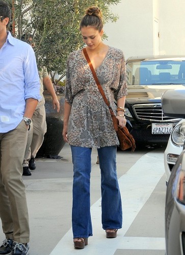  Jessica - Leaving dermatology in Beverly Hills - October 07, 2011