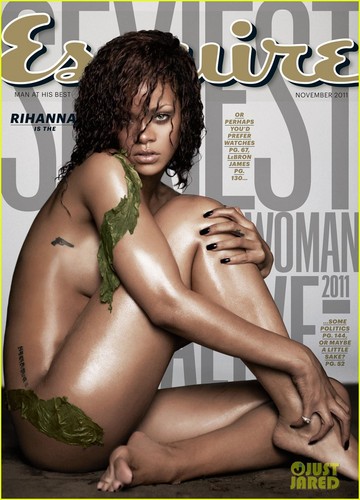  Rihanna: Nude on 'Esquire' Cover