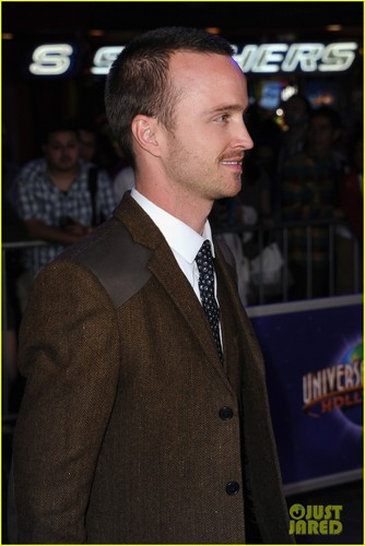 Aaron Paul: 'The Thing' Premiere in Universal City!