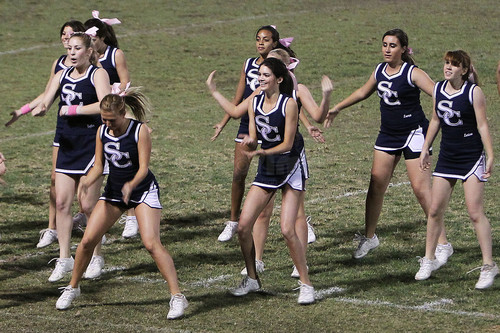  Kendall and Kylie Jenner cheerlead at their High School