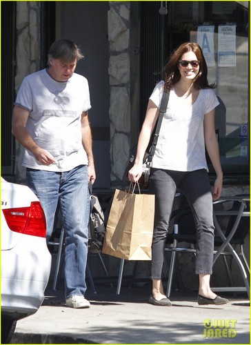  Mandy Moore: Little Dom's With Dad Don!