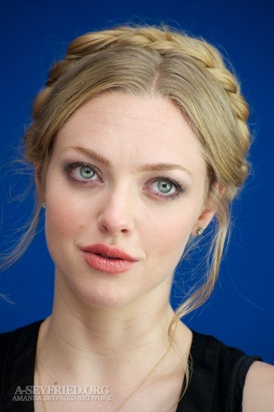 'In Time' Press Conference - 10/15 - Amanda Seyfried Photo (26121819 ...