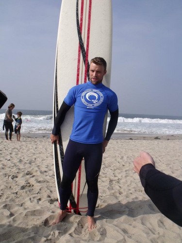  4th annual project save our surf’s 'surf 2011 celebrity surfathon’ – dag 1