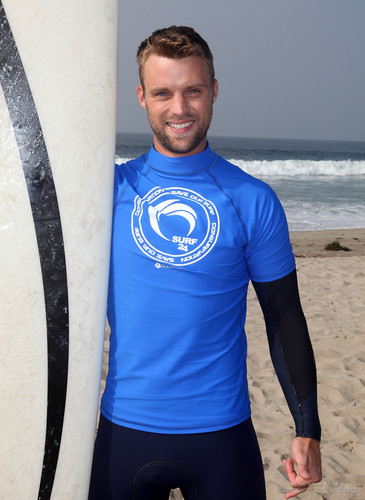  4th Annual Project Save Our Surf’s 'Surf 2011 Celebrity Surfathon’ – দিন 1 [October 15, 2011]