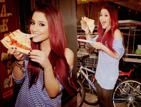  Ariana Grande eating ピザ