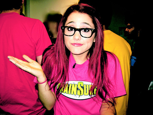  Ariana being Very silly!!!