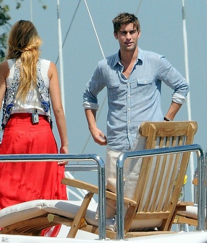  Chace - Gossip Girl - Behind the Scene, Long spiaggia CA - August 03, 2011