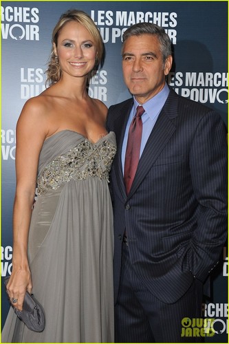  George Clooney & Stacy Keibler: Paris Premiere Pair!