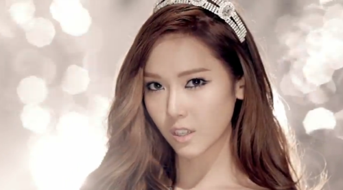  Girl Generation- Bring the Boys Out