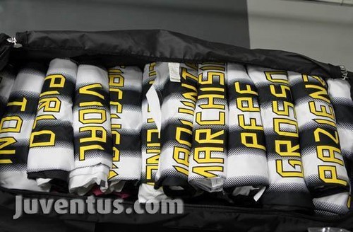  Juventus 2011-2012 picha shoot at new stadium