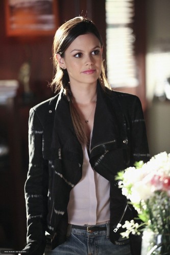  New episode stills from Hart Of Dixie 1x06 | 'The Undead and The Unsaid' [HQ]