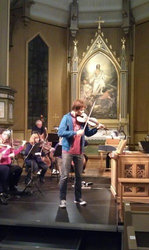  Pics from Alex's rehearsal before the konsiyerto in Tromsø’s Cathedral, 19/10/11 ;)