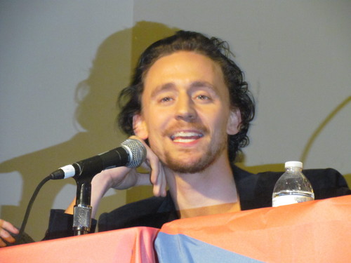  Tom Hiddleston @ The Avengers Panel, New York Comic Con 2011