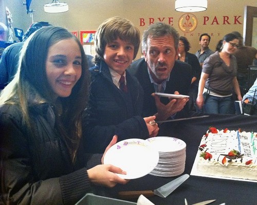  Hugh Laurie,Austin Michael Colin and Haley Pullos on the set of HouseMD-season7(7x13) fev 2011