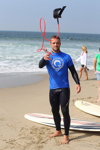  4th Annual Project Save Our Surf’s 'Surf 2011 Celebrity Surfathon’ – dia 1 [October 15, 2011]