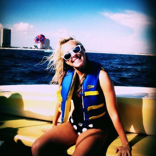  Chelsie on a лодка