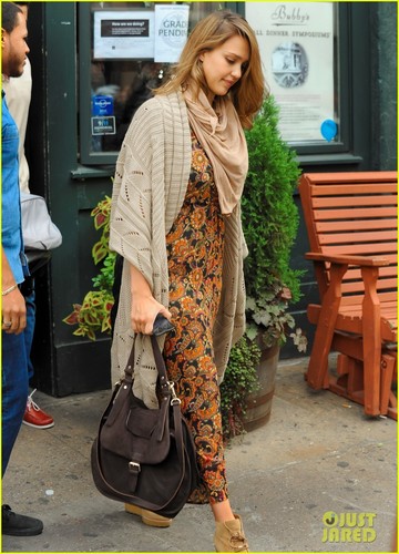  Jessica & Family out in NYC