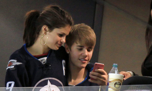  Justin and Selena at Winnipeg Jets Game