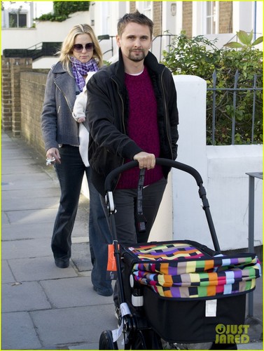  Kate Hudson & Matt Bellamy: Notting ہل, لندن with Bing!