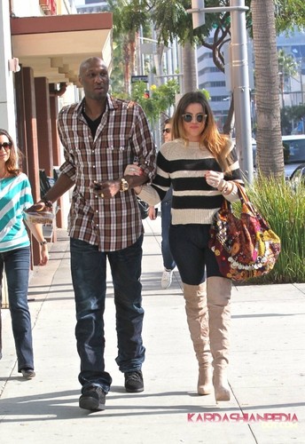  Khloe and Lamar out and about in Beverly Hills - 21/10/2011