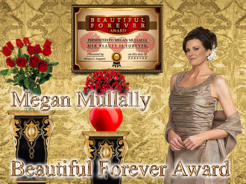  Megan Mullally - Beautiful Forever Award