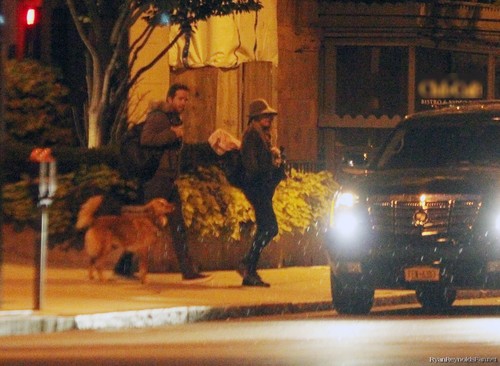 Ryan and Blake Leaving Ryan's Apartment in Boston (Oct 22, 2011)