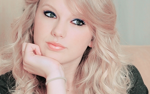  lovely beautiful taylor