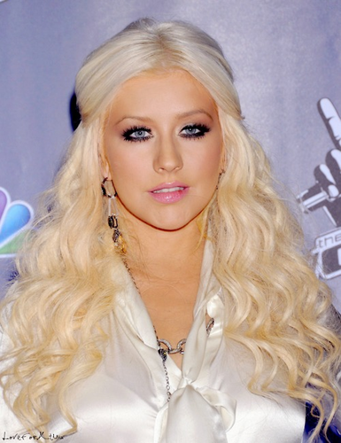  Beautiful Xtina at the Press Conference of The Voice Season 2 <3