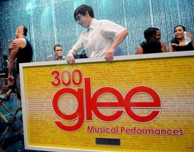  Darren Criss Q & A the 300th musical performance on Хор 26/10/11