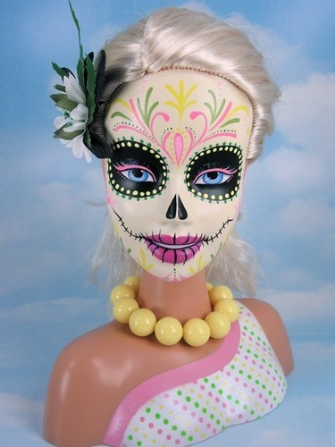  hari Of The Dead barbie Bust