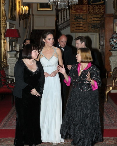  Duchess Catherine hosting a private charity ディナー at Clarence House.